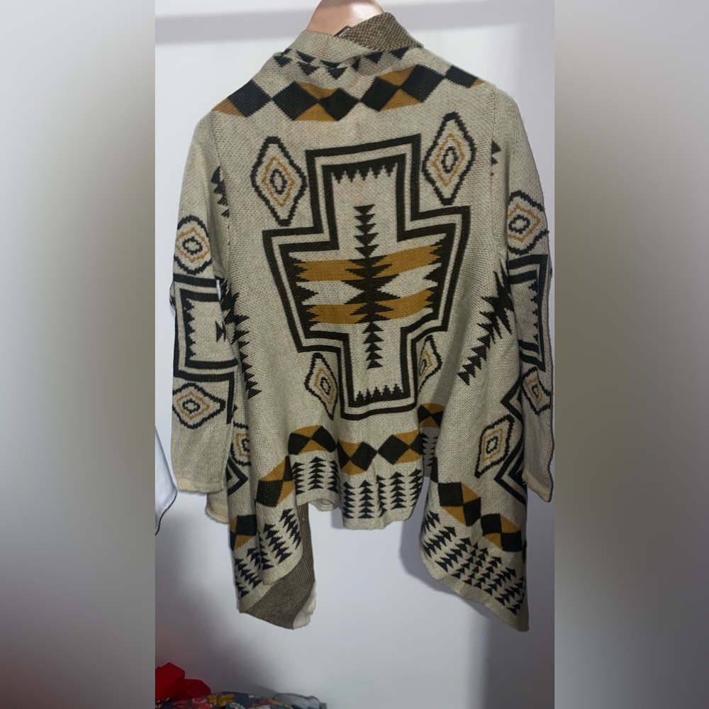 Pattern Cardigan - Picture 4 of 4